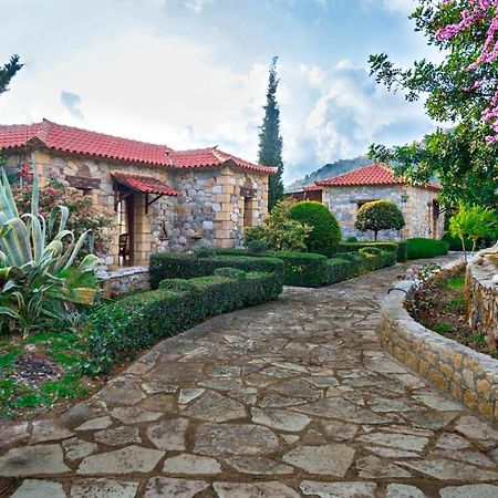 Porto Kalamitsi Stone-Built Bungalows カルダミリ エクステリア 写真