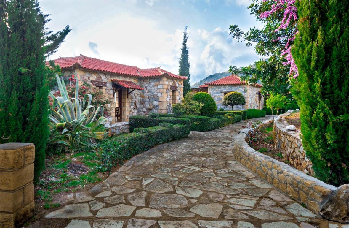 Porto Kalamitsi Stone-Built Bungalows カルダミリ エクステリア 写真
