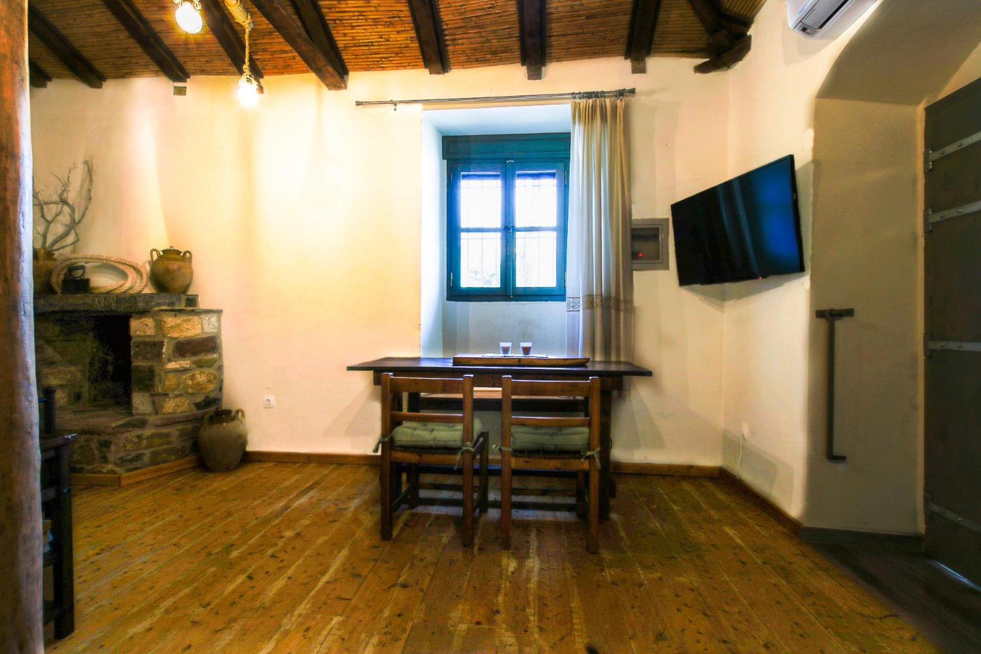 Porto Kalamitsi Stone-Built Bungalows カルダミリ エクステリア 写真